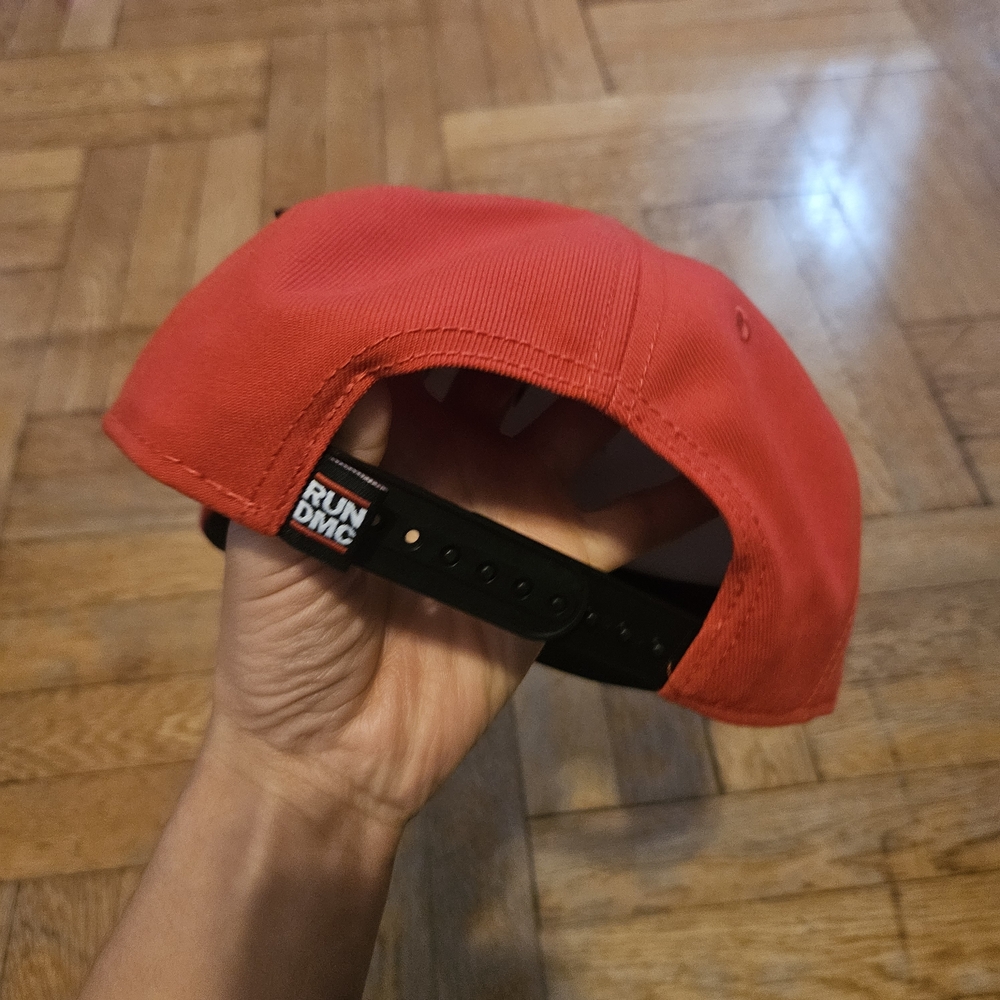 Red RUN CHI Snapback Hat - Picture 3 of 6